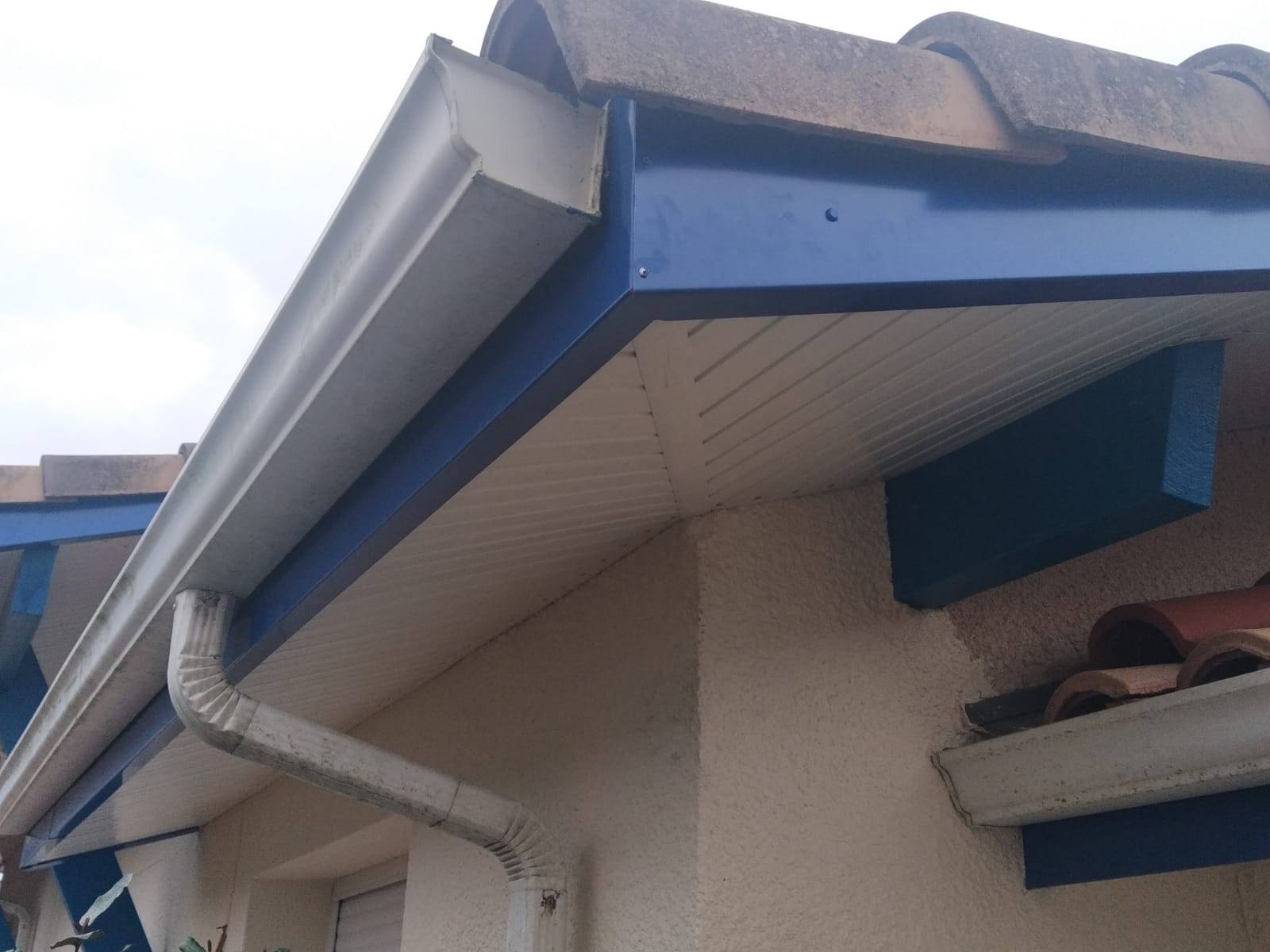 Fabricant de sous-face de toit en aluminium laqué Gujan-Mestras 33470 Bassin d'Arcachon