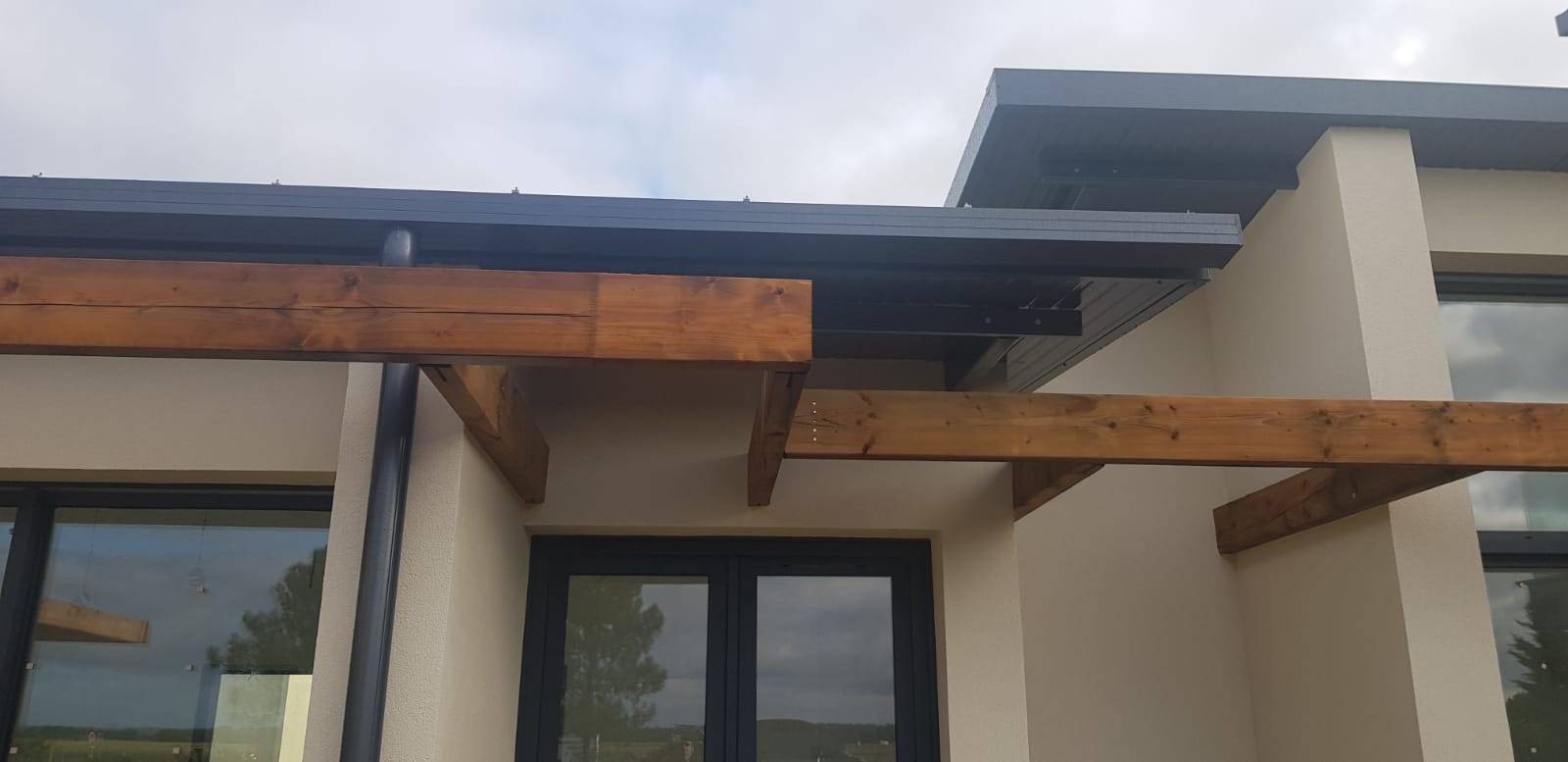 Pose de volets battants isolants en aluminium Sanguinet 40460