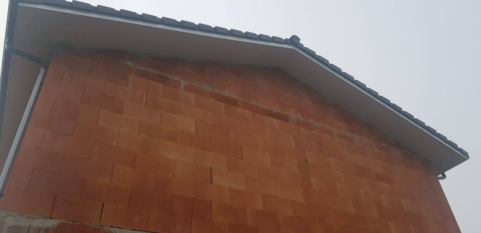 Prix installation de gouttière trapèze Gujan-Mestras 33470 Bassin d'Arcachon