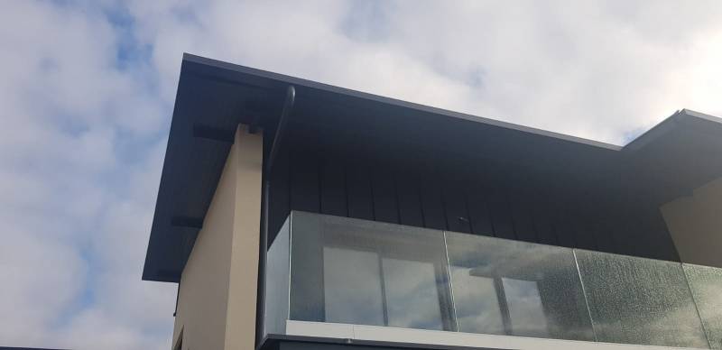 Gouttières et descentes de qualité contre les eaux pluviales les bâtiments situés à Orx