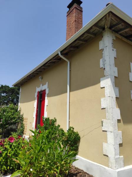 Gouttières San Marco de couleur blanche par DAL'ALU à Saint-Pierre-du-Mont