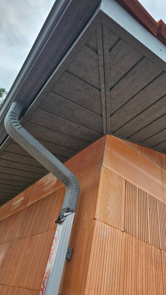 Quel est le prix de sous-face pas chère en aluminium gris antique et de gouttières G300 à Parentis-en-Born 