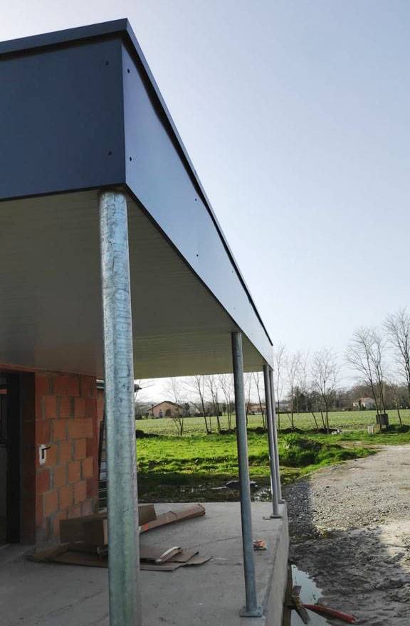 Réalisation d'un projet de pose de couvertine en aluminium à Tilh