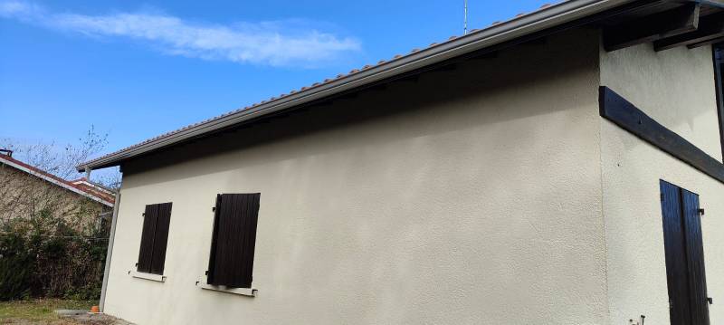 Gouttières N325 et descentes 60 x 80 cuivrées sur mesure à Saint-Pierre-du-Mont