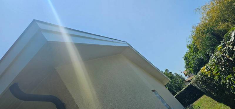 Bandeaux double en aluminium blancs améliore-t-elle l’apparence de ma maison à Gujan-Mestras en Gironde