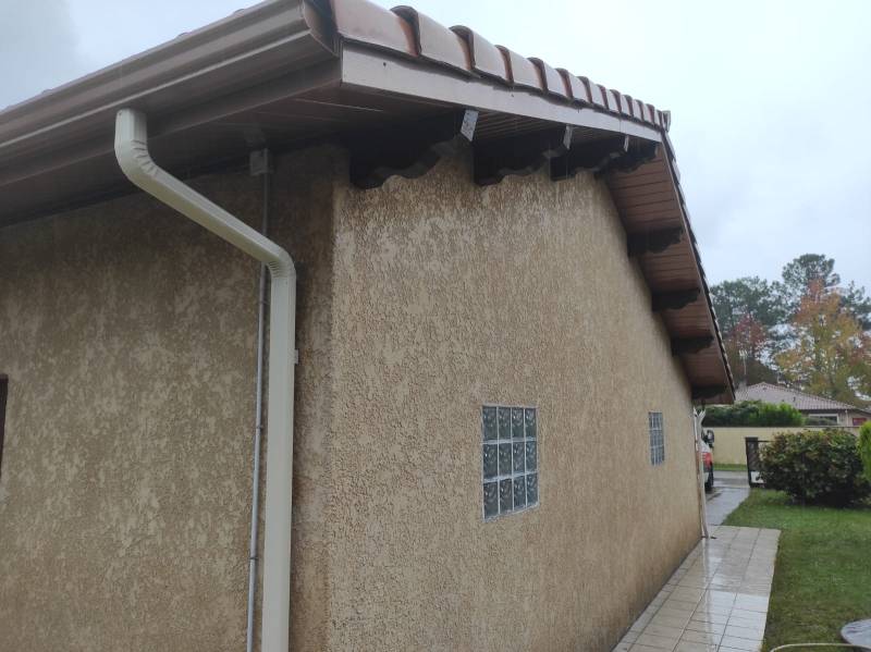 Comment faire pour choisir un habillage en bandeau, lambris et gouttières Niagara cuivrées pas chers à Parentis-en-Born