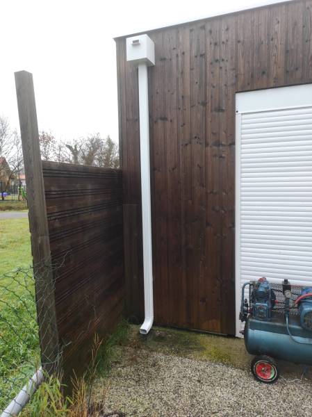 Installer des couvertines mécaniques, boîtes à eau et descentes blanches contre les eaux pluviales à Saint-Paul-lès-Dax