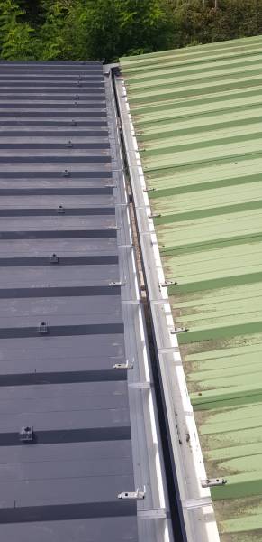 Installer des gouttières Niagara avec leurs descentes aux alentours de Saint-Pierre-du-Mont