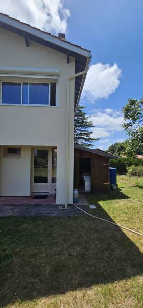 Routtières en zinc et installer des descentes afin d’évacuer les eaux pluviales à Ychoux