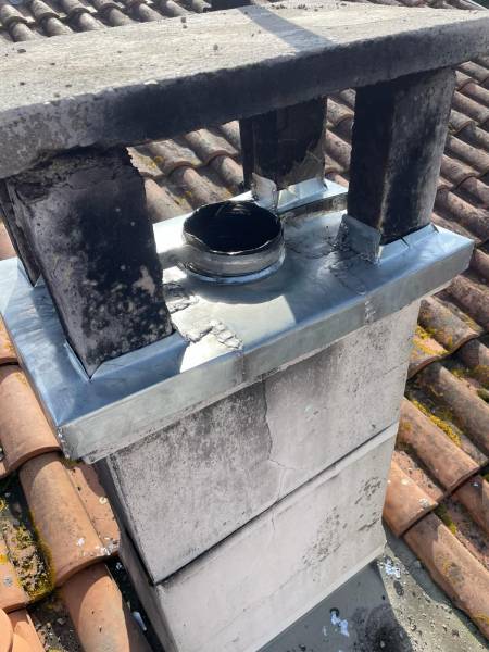 Quel professionnel choisir pour un habillage de cheminée avec support pied sur mesure à Biscarrosse