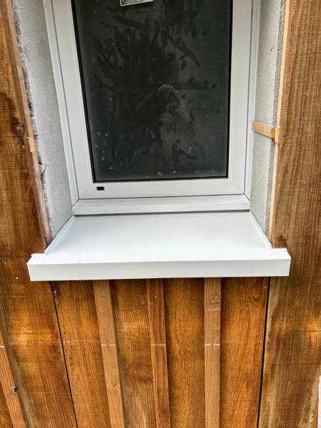 Comment faire pour installer un appui de fenêtre en aluminium pas cher à La Teste-de-Buch