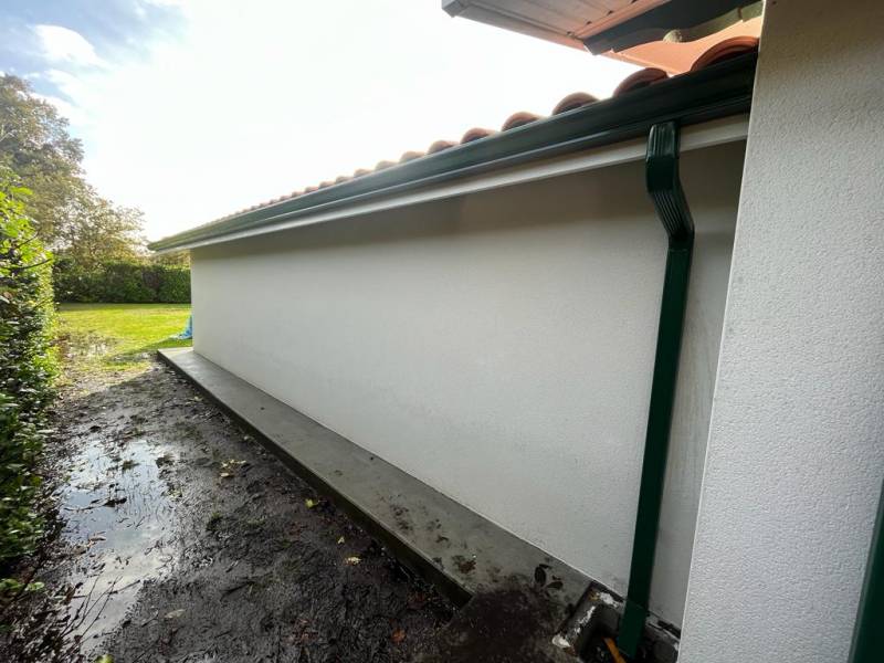 Gouttières et descentes vert sapin sur mesure à Biscarrosse
