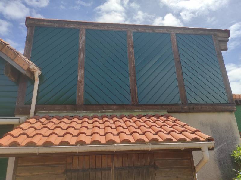Bardage aluminium vert sapin et lambris de qualité pour votre façade à Mimizan