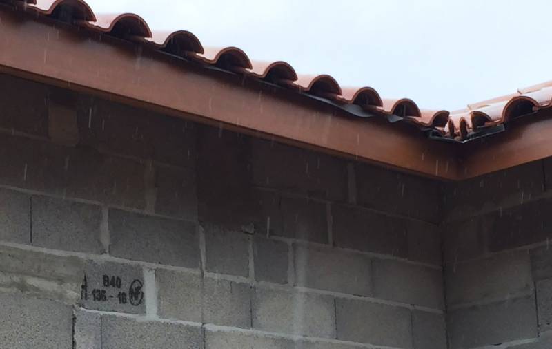 Installation de bandeaux en aluinium laqué chêne doré sur la commune de Commensacq