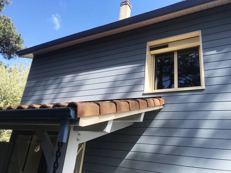 Pose de gouttières et descentes sur-mesure sur la commune de Biscarrosse dans le nord des Landes