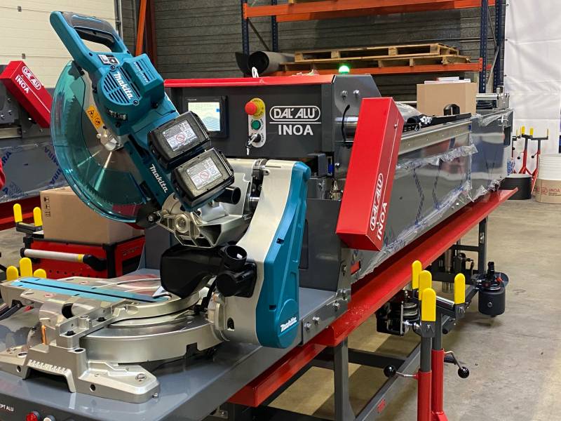 Arrivée de la nouvelle profileuse DAL'ALU pour la réalisation de gouttière à l'étanchéité intégrée