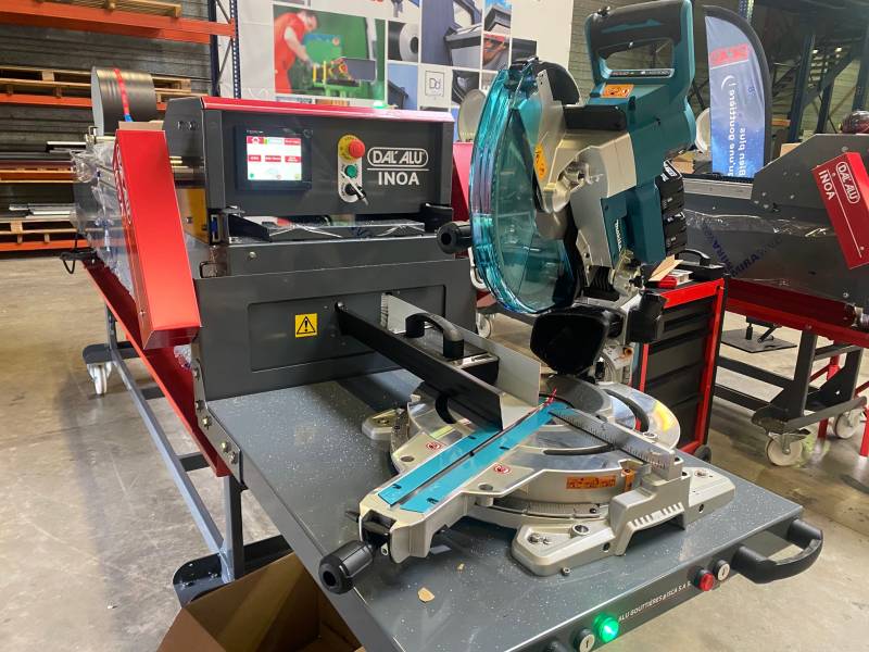 DAL'ALU, seule entreprise à créer des gouttières à l'étanchéité intégrée