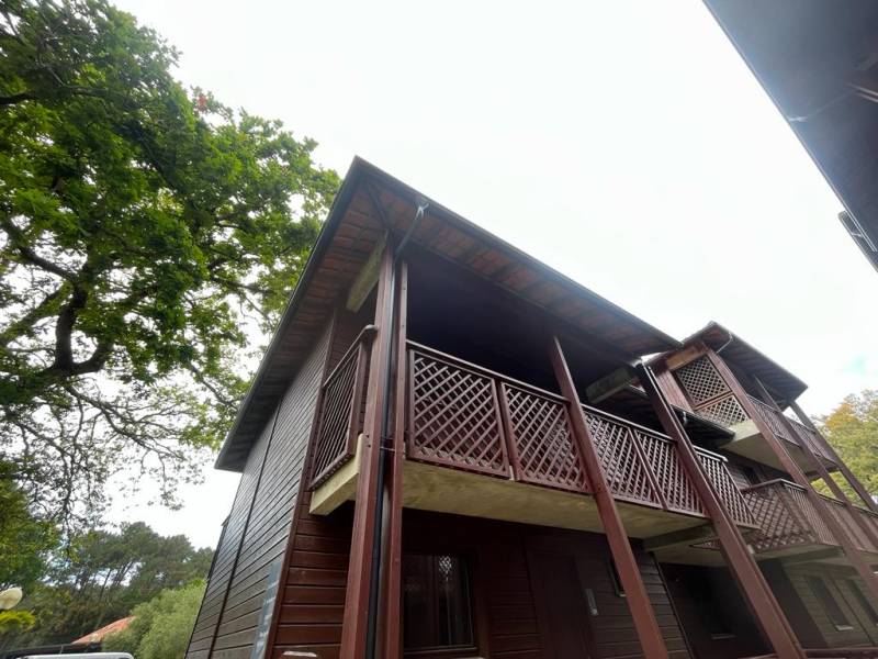 Pose par Alu Gouttières Bisca de gouttières San Marco 33 et de descentes bleues p