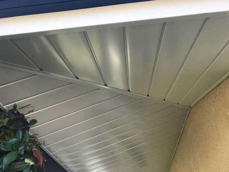 Rénovation de gouttières par le modèle Evolution en aluminium et de couleur bleue