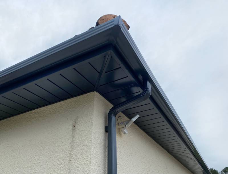 Tuyau de descente en aluminium pour habitation à Pontenx-les-Forges