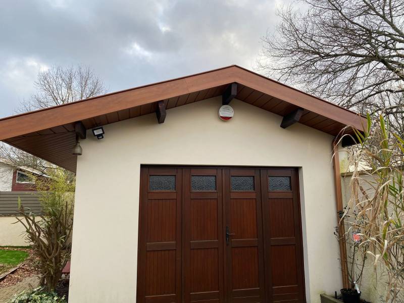 Rénovation des gouttières et descentes sur-mesure sur la commune de Parentis