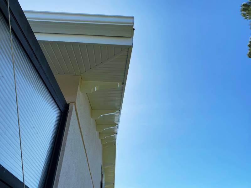 Rénovation des avants toits avec changement des sous-faces à Mimizan