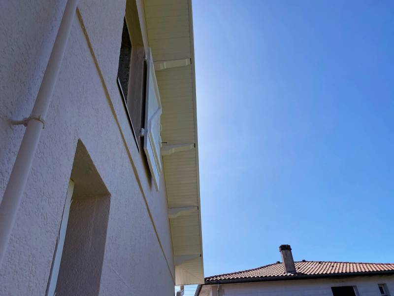 Sous-faces en PVC pour cette réalisation à Mimizan