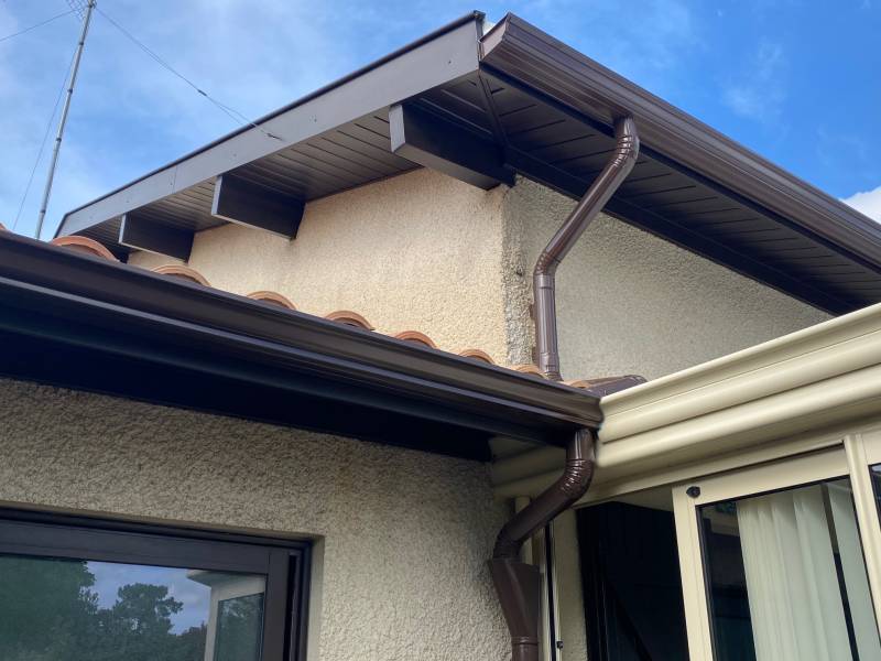 Rénovation des sous-faces sur une maison à étage à Gujan-Mestras