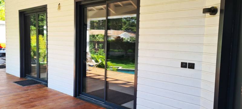 Fabrication et pose de tableaux et appui fenêtre à Biscarrosse