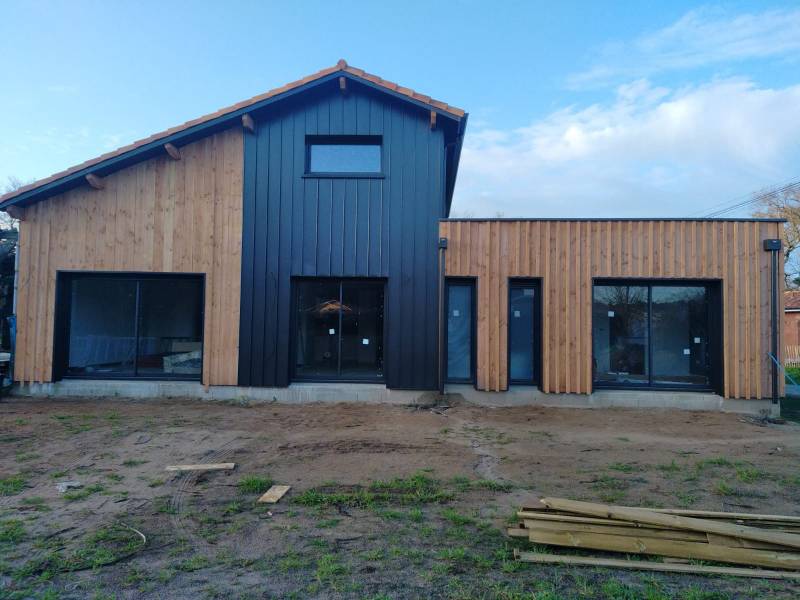 Boite à eau Alu Gouttières Bisca pour une maison près de Pontenx-les-Forges