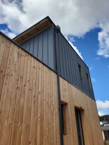 Pose de joint-debout pour une maison neuve à La Teste-de-Buch
