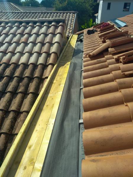 Chéneaux et des gouttières DAL'ALU sur mesure à Saint-Pierre-du-Mont