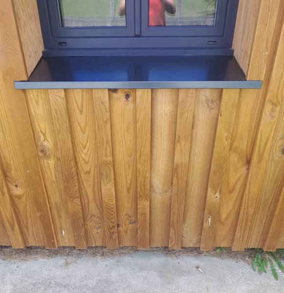 Pose d'appuis fenêtre en aluminium à Biscarrosse dans le nord des Landes