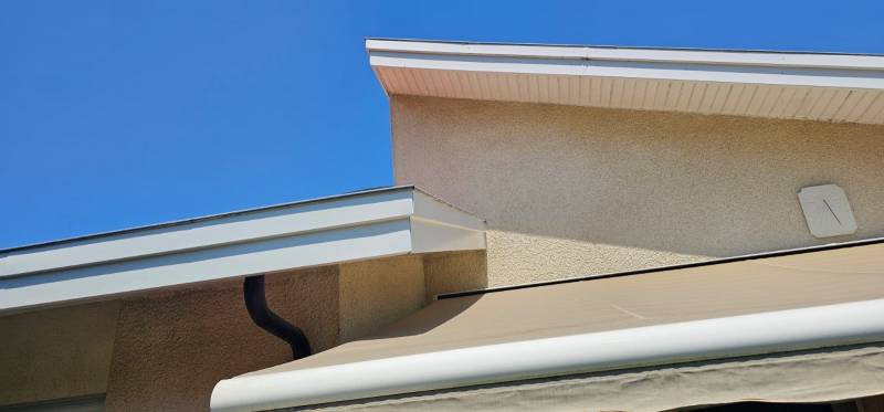 Bandeaux double en aluminium blancs améliore-t-elle l’apparence de ma maison à Gujan-Mestras par Alu Gouttières Bisca