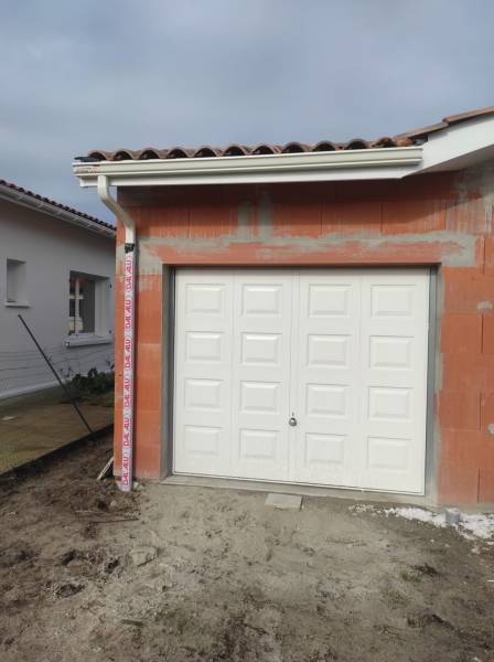 Sublimer votre maison à Orx avec des gouttières G300 couleur 