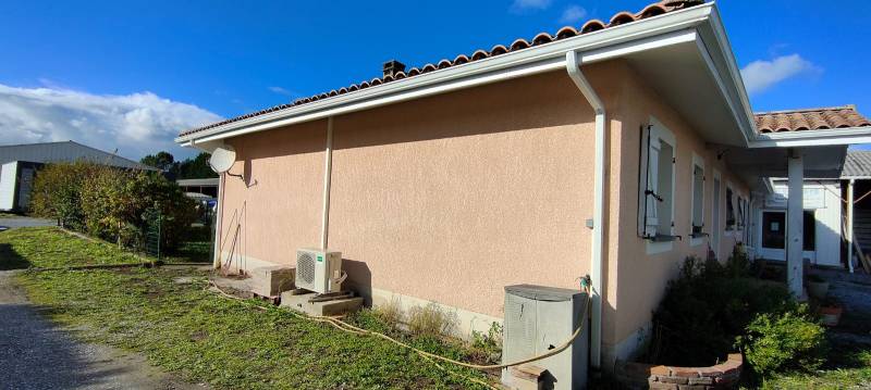 Pourquoi choisir les gouttières n325 et descentes diamètre 80 blanches à Orx