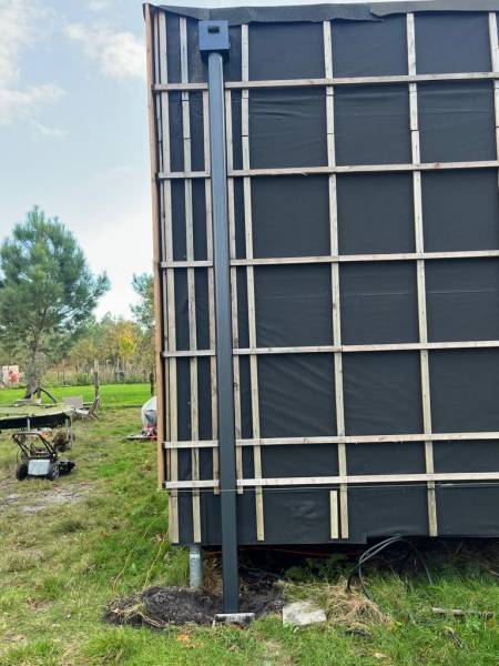 Installation d’une boite à eau, d’une descente et d’une gouttière Dal'Alu sur une construction située près de Biscarrosse