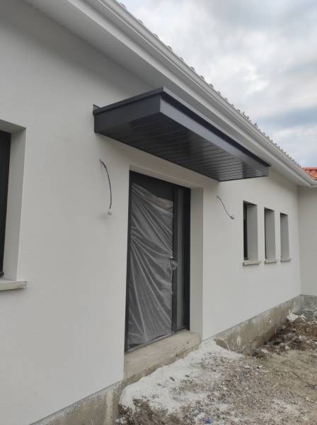 Choisir un habillage en lambris bleu ardoise de qualité pour assurer l’esthétique et la protection votre chantier à Biscarrosse