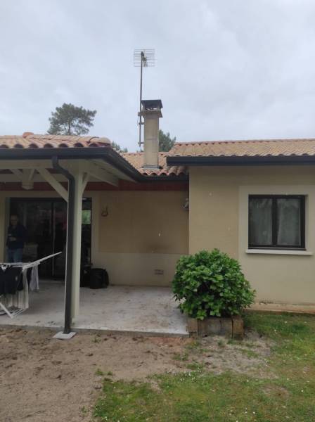 Habillage de bandeaux et gouttières Niagara aux descentes 60x80 RAL 7022 sur mesure à la Teste-de-Buch