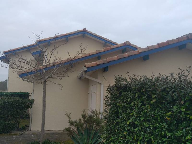 Installez avec confiance vos bandeaux alu gentiane à Biscarrosse